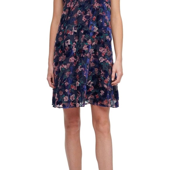 Tommy Hilfiger Sleeveless Floral Print Velvet Burnout Dress Size 4 EUC - Picture 4 of 12